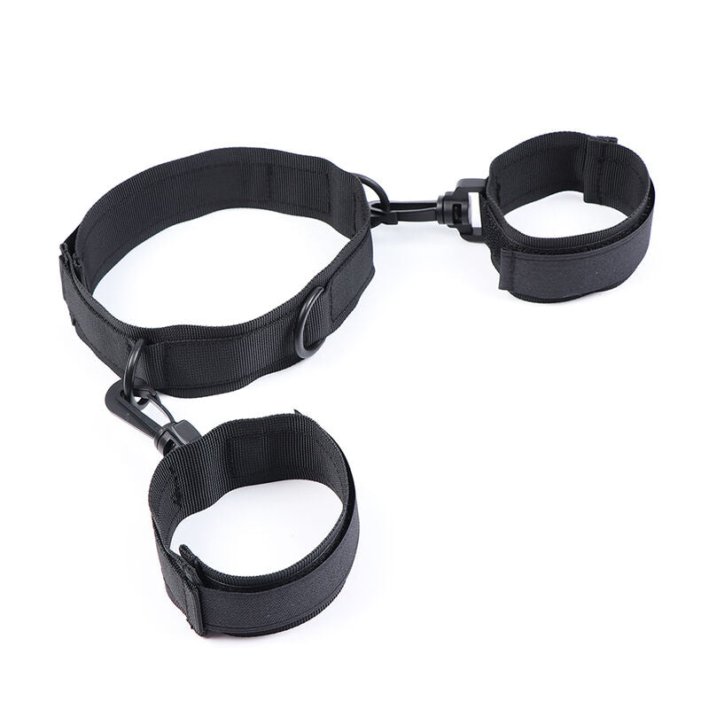 Ohmama Fetish – Collier en nylon avec Menottes Poignets