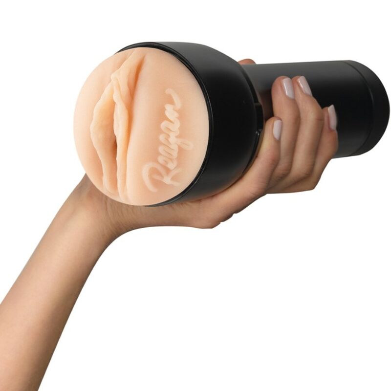 Kiiroo – Masturbateur en forme de Vagin Reagan Foxx