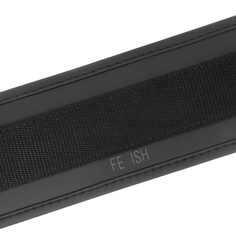 Fetish submissive - harnais style chien avec doublure en noprène