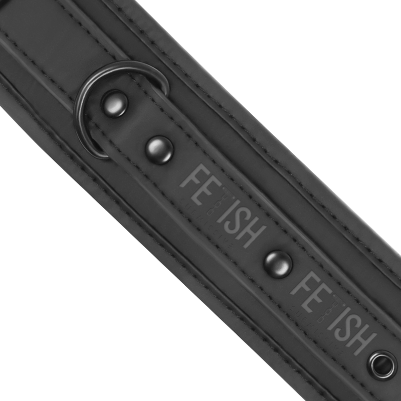 Fetish submissive - collier et menottes en cuir végan avec doublure en noprène