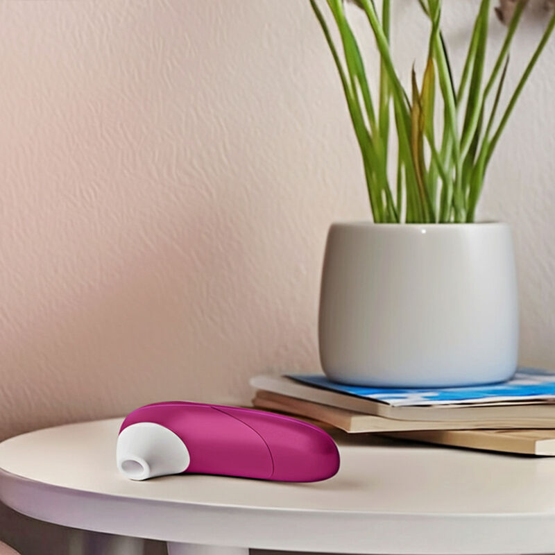 WOMANIZER - STIMULATEUR CLITORIAL PRO À SUCCION 11 NIVEAUX D'INTENSITÉ ROSE VIBRANT
