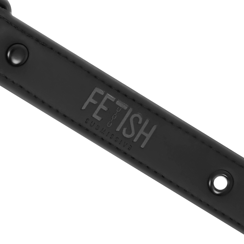 Fetish submissive - bâillon respirant végétalien