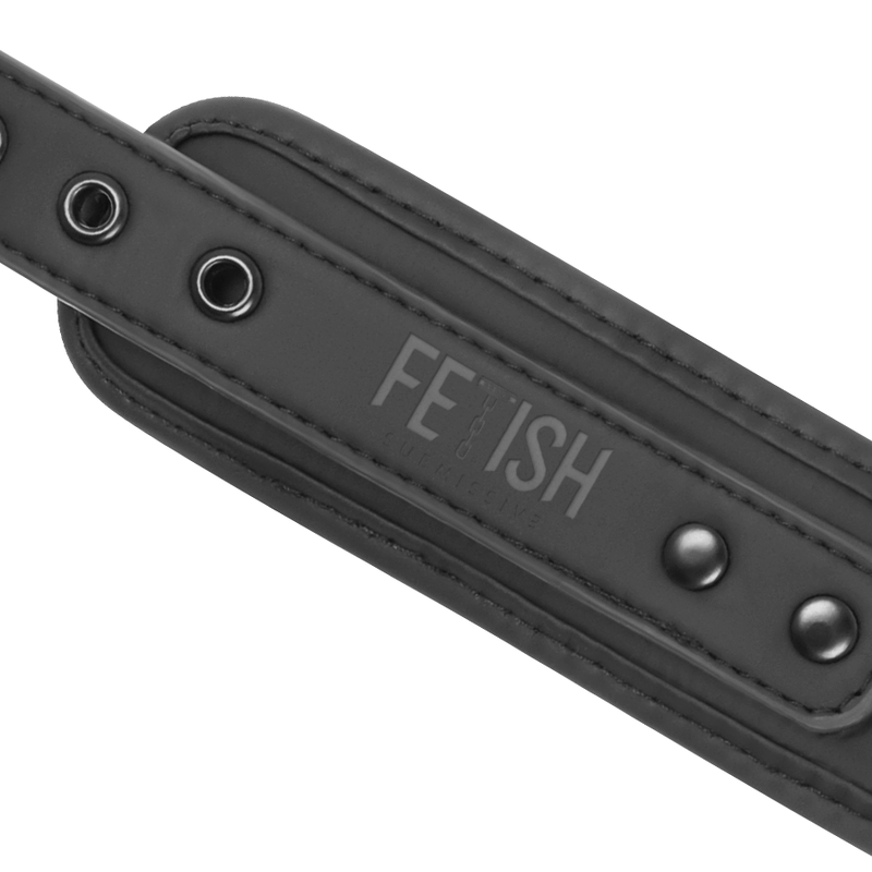 Fetish submissive - collier et menottes en cuir végan avec doublure en noprène